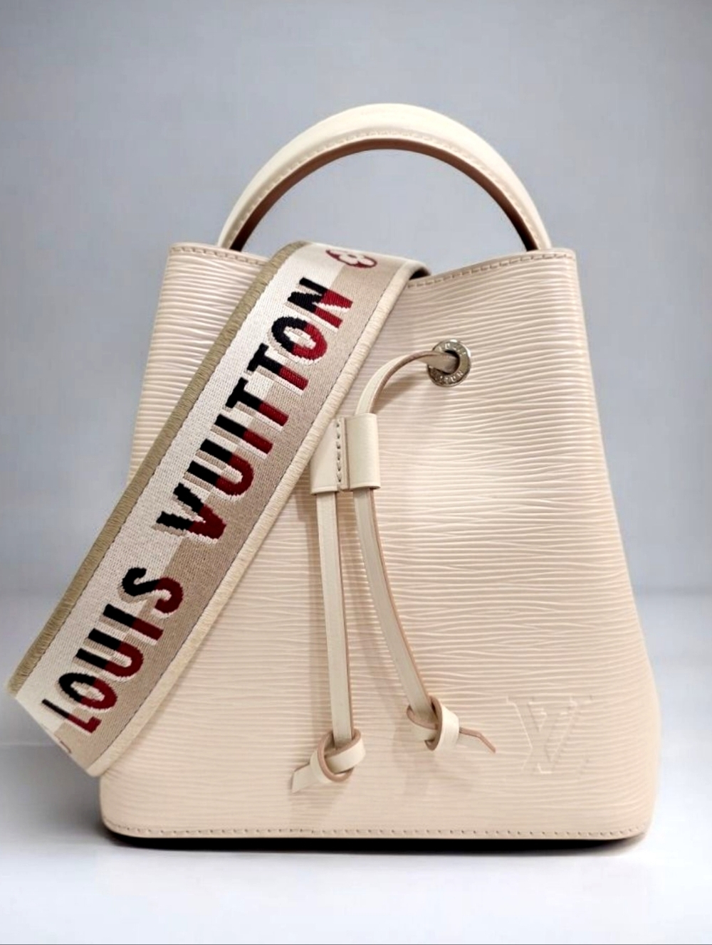 Louis Vuitton NeoNoe BB Epi Quartz White Leather Bucket Crossbody Bag
